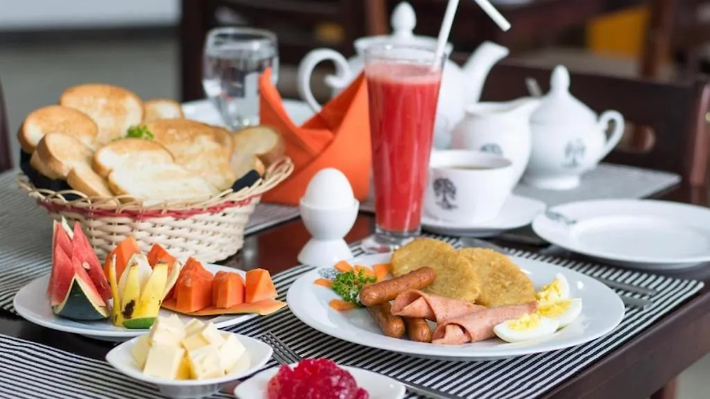 **** Hotel Avora Kandy Sri Lanka
