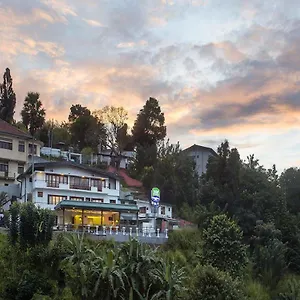 Hotel Heaven Seven, Kandy